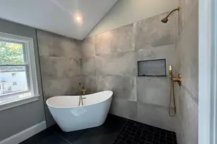 12 Bronx Rd, Boston, MA 02132 - Photo 19