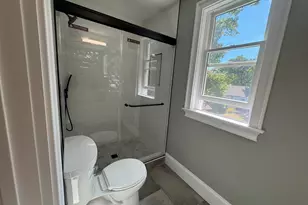 12 Bronx Rd, Boston, MA 02132 - Photo 21