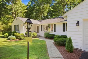 6 Centerwood Dr, Wilbraham, MA 01095 - Photo 5