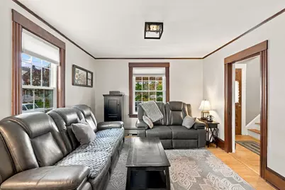 76 Haseltine St, Haverhill, MA 01835 - Photo 15