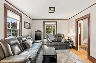 76 Haseltine St, Haverhill, MA 01835 - Photo 15