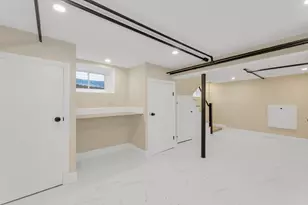 46 Brucewood St, Boston, MA 02132 - Photo 23