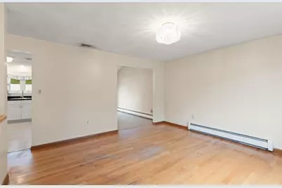 12 Marion Ave, Beverly, MA 01915 - Photo 9