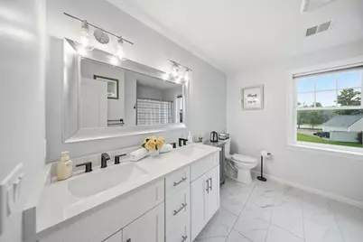 1093 Washington St #1093, Holliston, MA 01746 - Photo 23