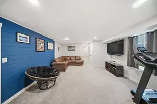 1093 Washington St, Holliston, MA 01746 - Photo 29