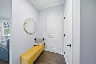 1093 Washington St, Holliston, MA 01746 - Photo 11