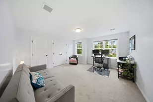 1093 Washington St, Holliston, MA 01746 - Photo 25