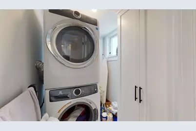 459 E 8th #1, Boston, MA 02127 - Photo 25