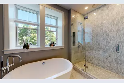 459 E 8th #1, Boston, MA 02127 - Photo 17