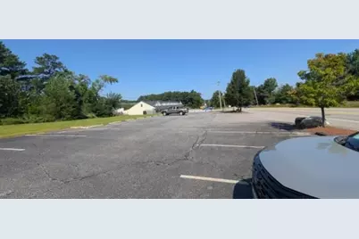 785 Quaker Hwy, Uxbridge, MA 01569 - Photo 3