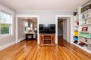 8 Washington St, Stoneham, MA 02180 - Photo 7