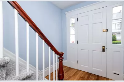 8 Washington Street, Stoneham, MA 02180 - Photo 5