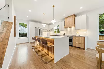 115 Winchester Rd, Arlington, MA 02474 - Photo 9