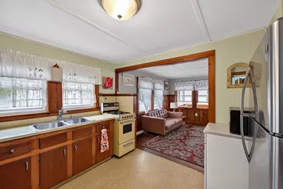 24 Broadmarsh Ave, Wareham, MA 02571 - Photo 3