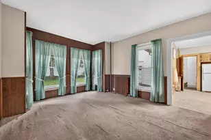 63 Pleasant St, Spencer, MA 01562 - Photo 7