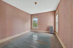 63 Pleasant St, Spencer, MA 01562 - Photo 27