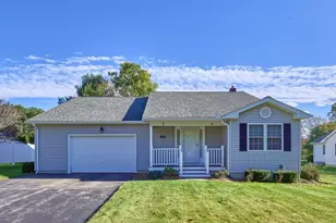 60 Potter Farm Rd, Auburn, MA 01501 - Photo 1