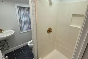 61 N Main St, Bellingham, MA 02019 - Photo 7