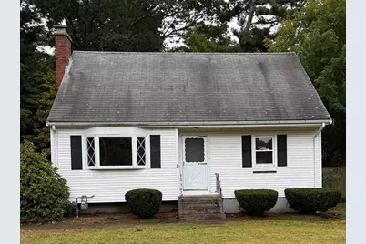 61 N Main St, Bellingham, MA 02019 - Photo 1