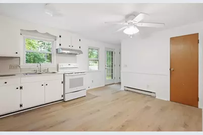 202 Glenoak Dr, Springfield, MA 01129 - Photo 11