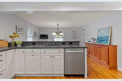 96 Whittemore St, Concord, MA 01742 - Photo 9
