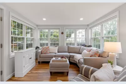 96 Whittemore St, Concord, MA 01742 - Photo 3