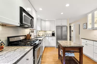 33 Arnold Terrace #33, Marblehead, MA 01945 - Photo 11