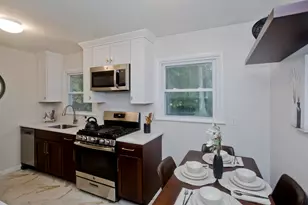 27 E Green St, Easthampton, MA 01027 - Photo 19
