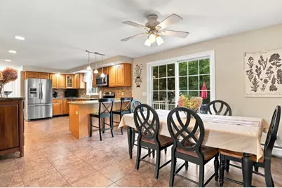 7 Keely Dr, Charlton, MA 01507 - Photo 3