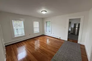 135 Central St, Ashland, MA 01721 - Photo 3