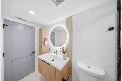 48 Burnett St, Melrose, MA 02176 - Photo 25