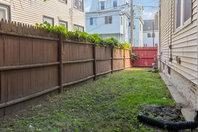 40 Plymouth St, Everett, MA 02149 - Photo 25