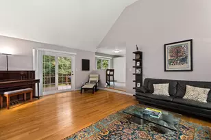 8 Dennison Ct, Stoughton, MA 02072 - Photo 5