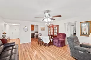 402 Paradise Rd, Swampscott, MA 01907 - Photo 3