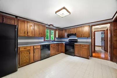 83 Barbara St, Westfield, MA 01085 - Photo 3