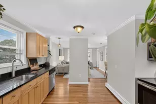 34 Almont St, Medford, MA 02155 - Photo 7