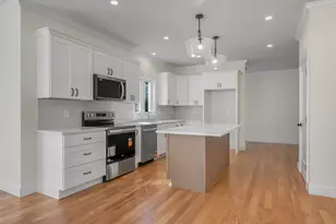 110 Friendship St, Billerica, MA 01821 - Photo 9