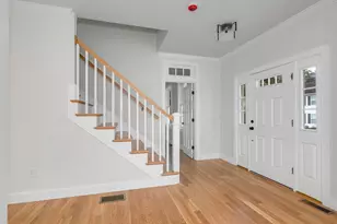 110 Friendship St, Billerica, MA 01821 - Photo 5