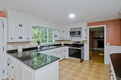 323 Bennett Rd., Hampden, MA 01036 - Photo 3