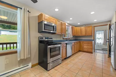 22 John F Kennedy Dr, Millbury, MA 01527 - Photo 29
