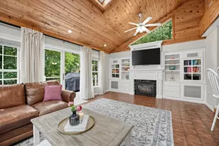 21 Andrew Cir, Stoughton, MA 02072 - Photo 3