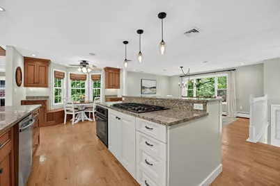 21 Andrew Cir, Stoughton, MA 02072 - Photo 7