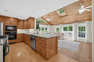 21 Andrew Cir, Stoughton, MA 02072 - Photo 5