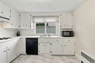 7 Bee Street #B, Natick, MA 01760 - Photo 9