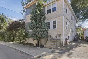 7 Bee St, Natick, MA 01760 - Photo 1