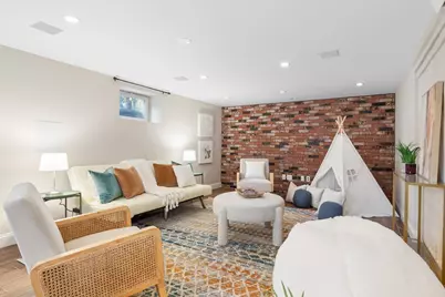 22 Ash St, Melrose, MA 02176 - Photo 31