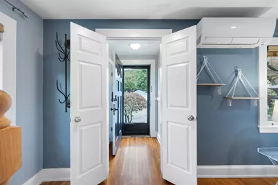 22 Ash St, Melrose, MA 02176 - Photo 7