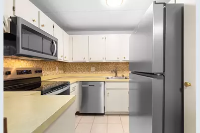 685 Oak St #17-1, Brockton, MA 02301 - Photo 5