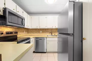 685 Oak St, Brockton, MA 02301 - Photo 5