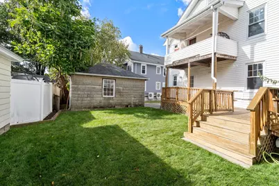 106 Poplar St #1, Watertown, MA 02472 - Photo 15